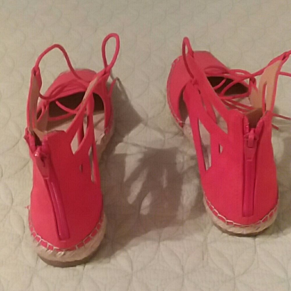 Shoes - Picture 2 of 2